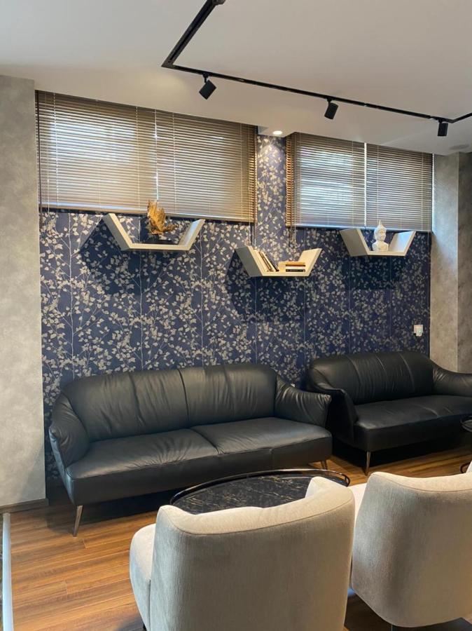 Carpe Diem Apartments-Hotel Шенгін Екстер'єр фото